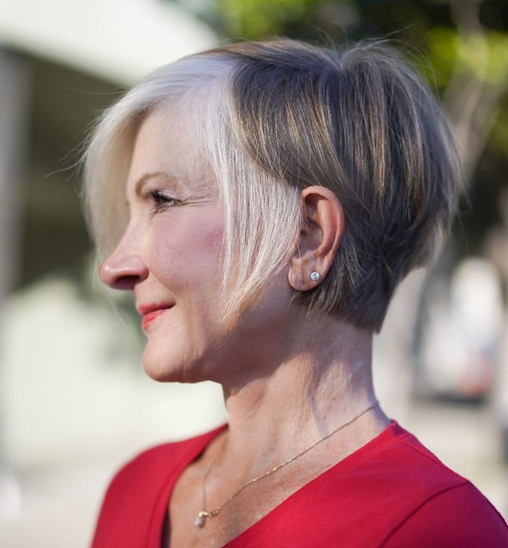 Two-Tone Pixie-Bob Over 60