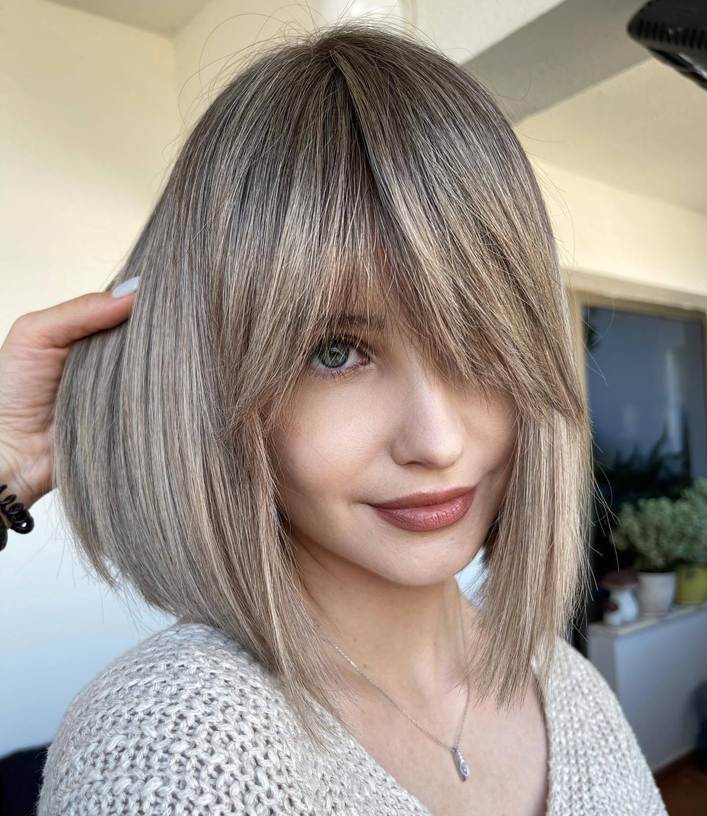 Straight Inverted Lob with Bangs